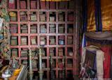 Tsakang Gompa library