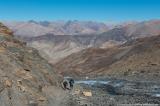 Descending the Sela La towards Namgung Gompa