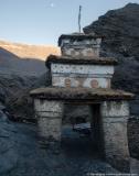 Bridge and chorten near Tinje