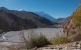 Descending into the Kali Gandaki valley