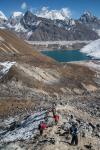 Descending the Renjo La towards Gokyo