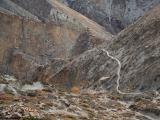 The path down to the river around 400m below Pho